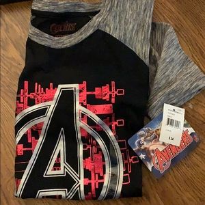 NWT BOYS AVENGERS LONG SLEEVE SHIRT SIZE LARGE